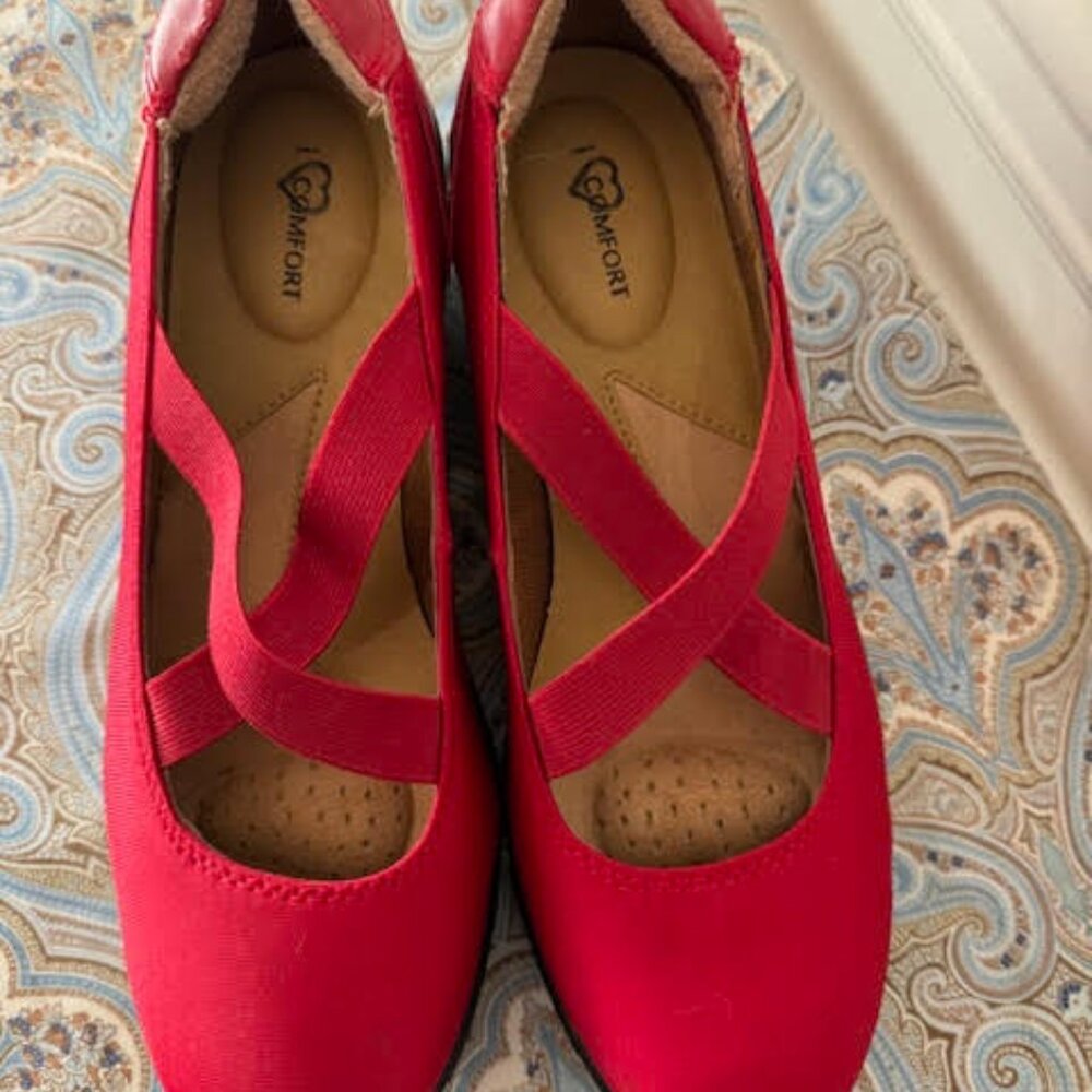 RED I Love comfort size 7.5 women's shoes